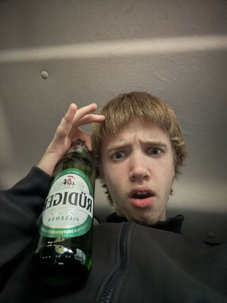  54427685  , 19 ,    -