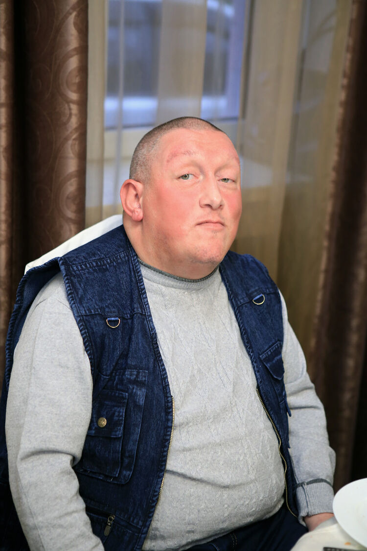  ,   Gevorg, 42 ,   ,   , c 
