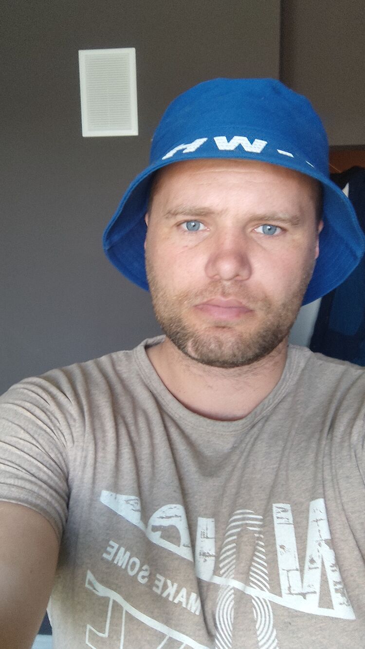  35761395  Sergey, 38 ,    