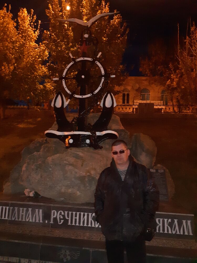  26687105  , 52 ,    