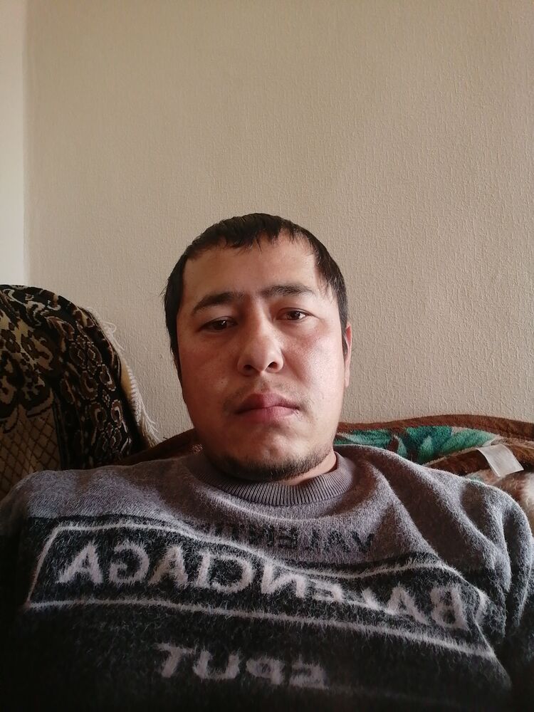  46475935  Ibrohim, 32 ,    