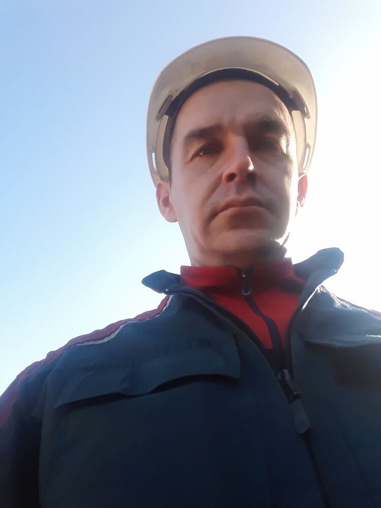  21287895  , 44 ,    
