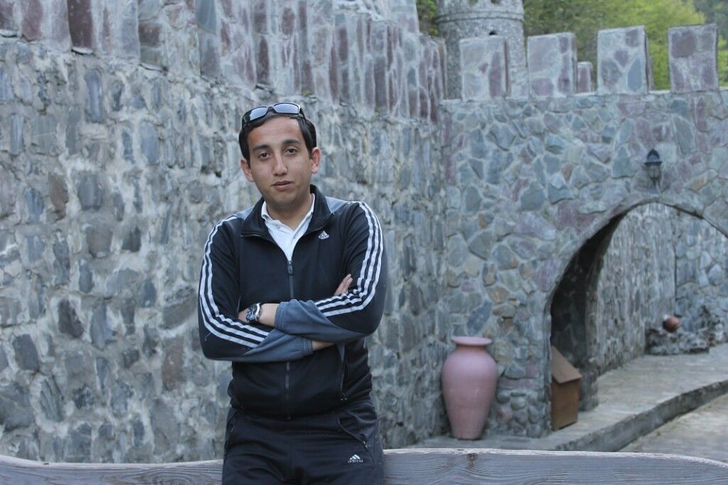  6255185  Ceyhun, 39 ,    
