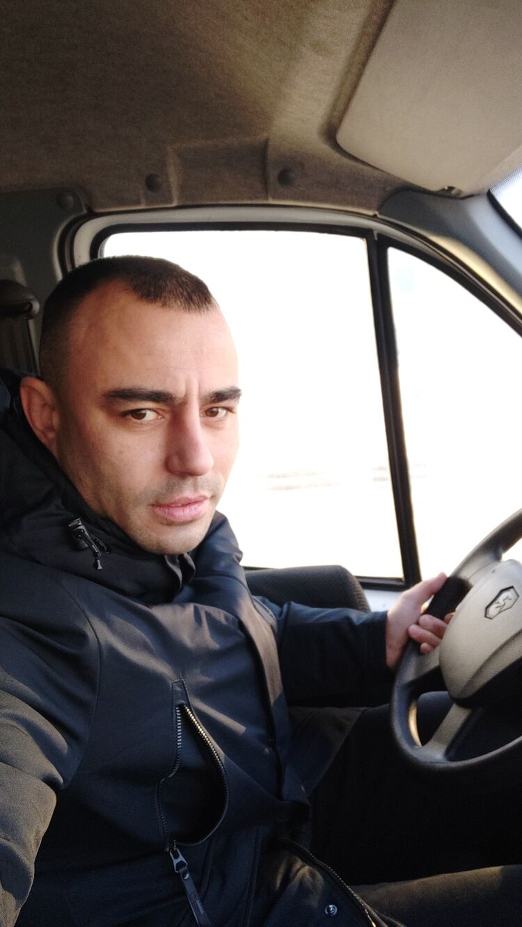  39297995  , 37 ,    
