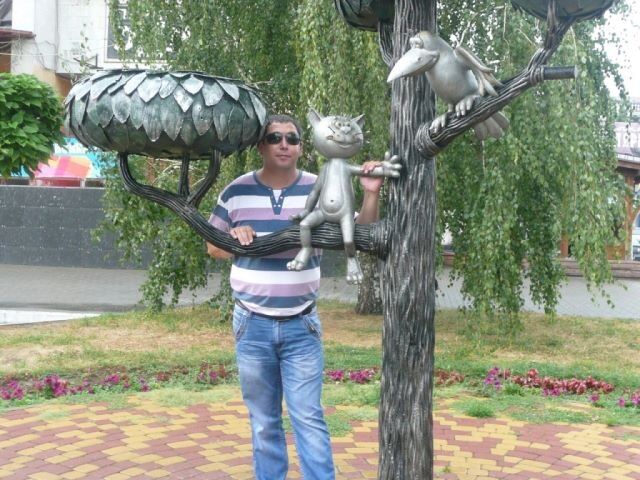  8368095  Samir, 52 ,    