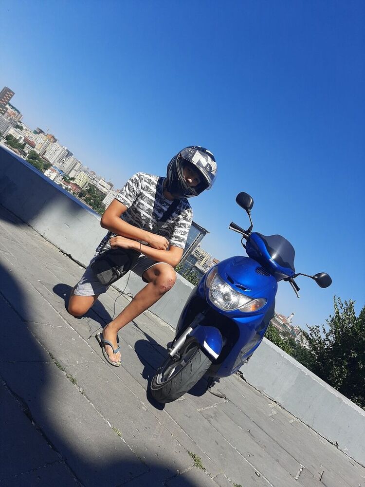  20992835  , 23 ,    --