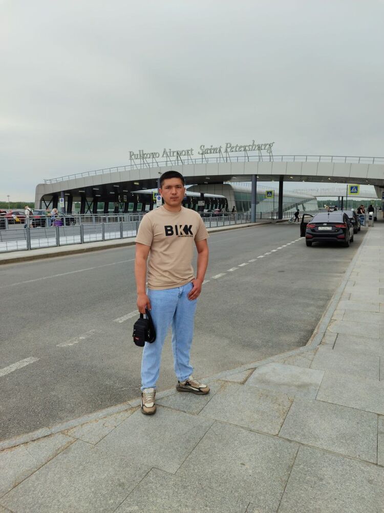  45253945  ARTUR, 30 ,    
