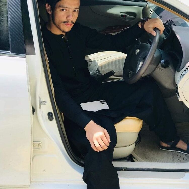  ,   Zakir, 25 ,   ,   