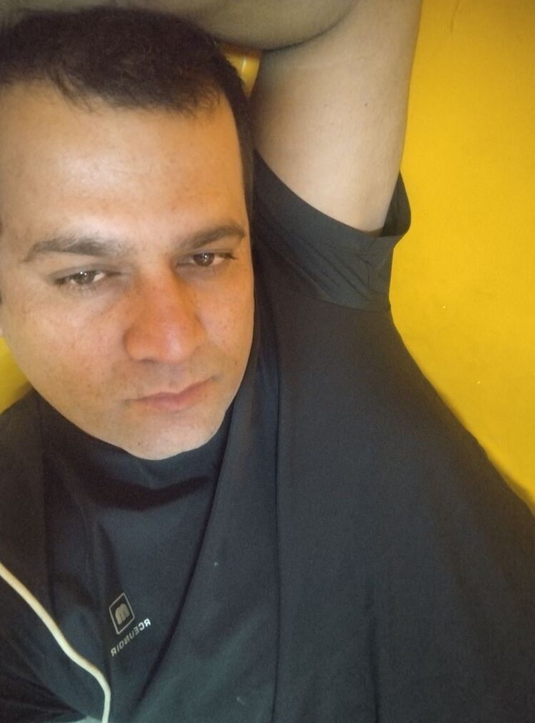  53977335  Abror, 34 ,    