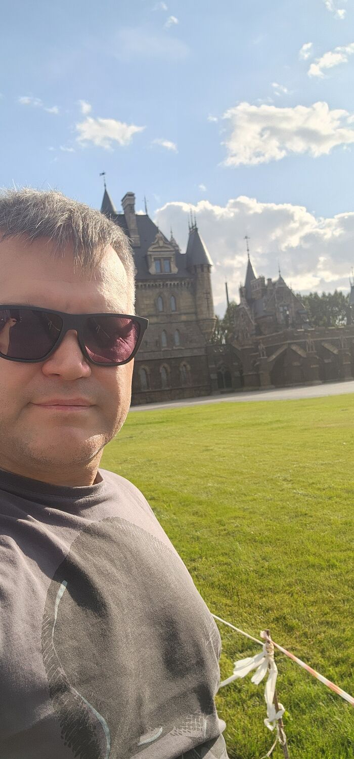  ,   Artur, 52 ,     , c 