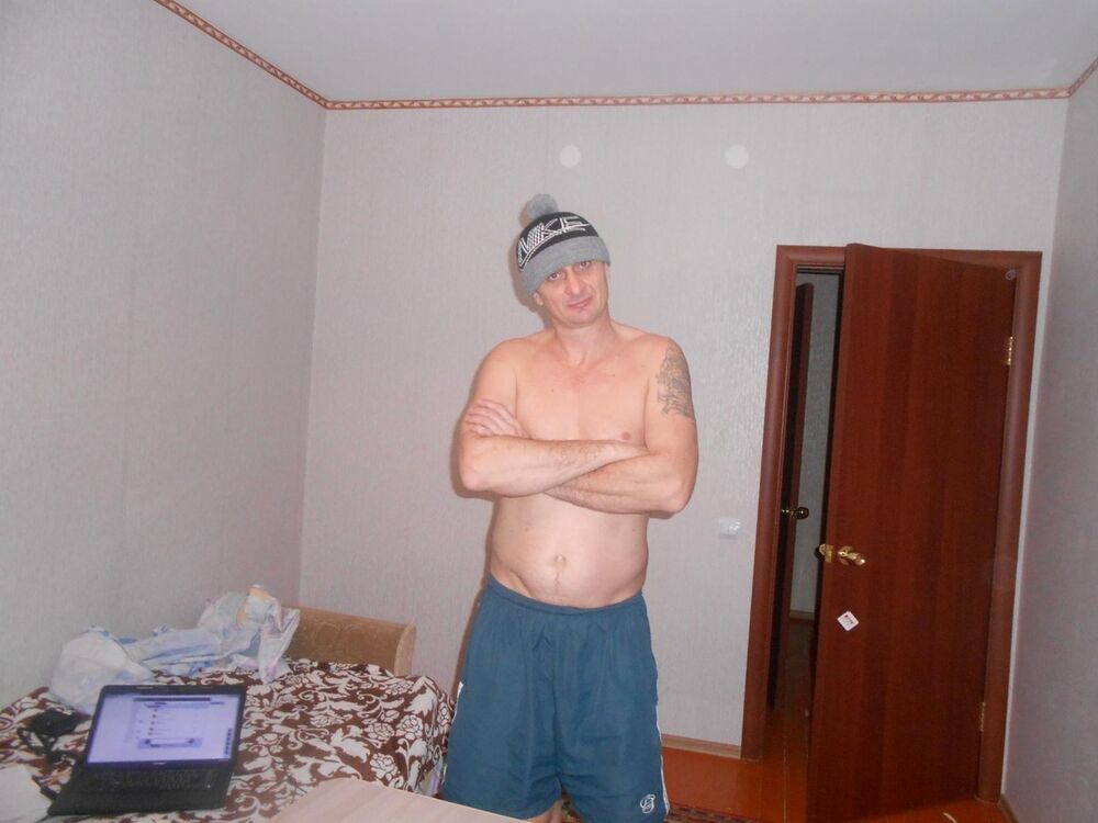  7000215  Kostya, 49 ,    