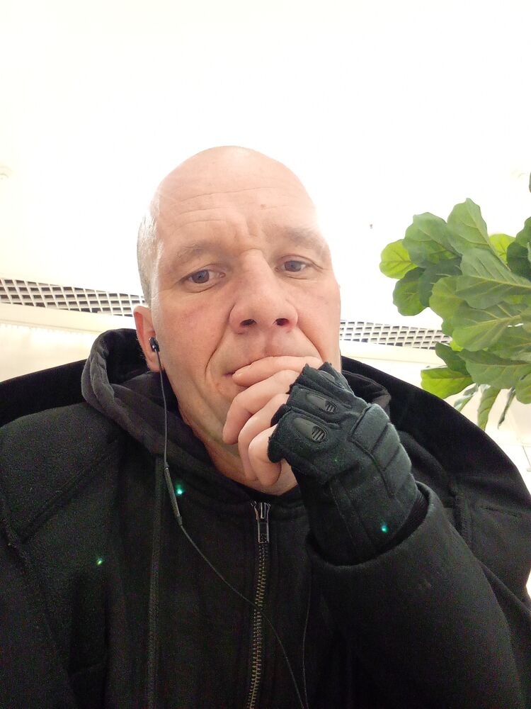  51183325  Ilya, 34 ,    
