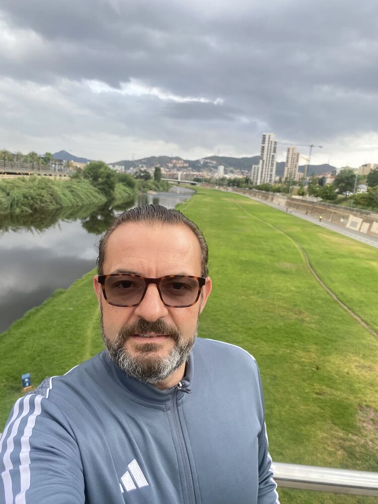  46245425  Javier, 50 ,    Badalona