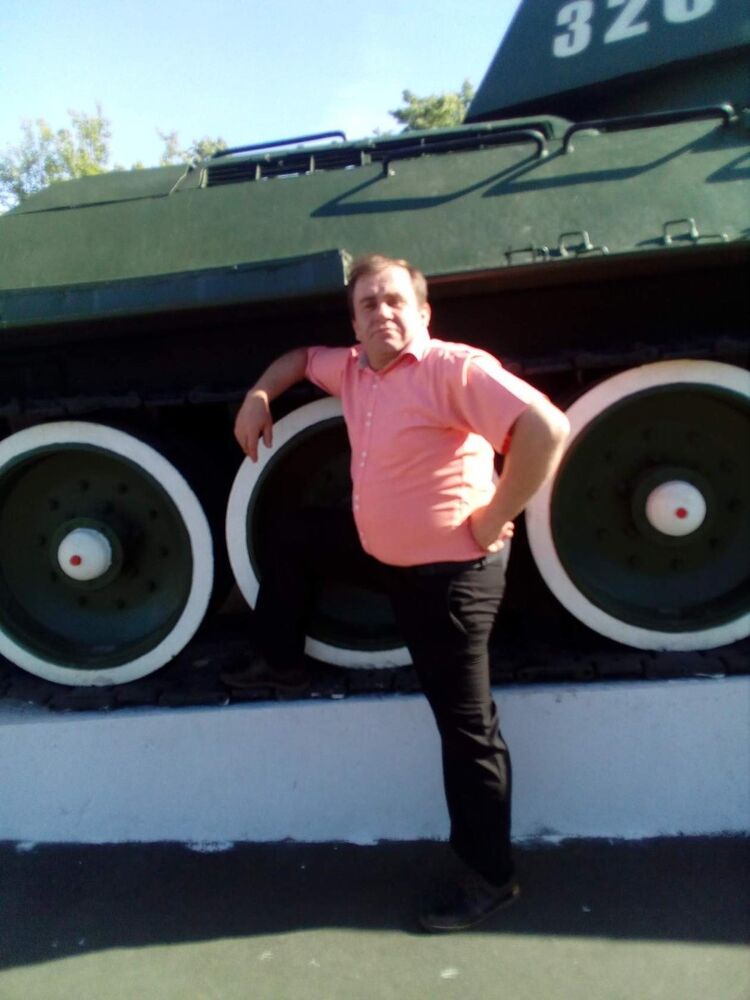  ,   Viorel, 52 ,   ,   , c 