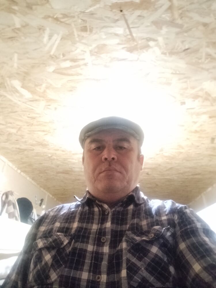  49677135  Shuhrat, 47 ,    