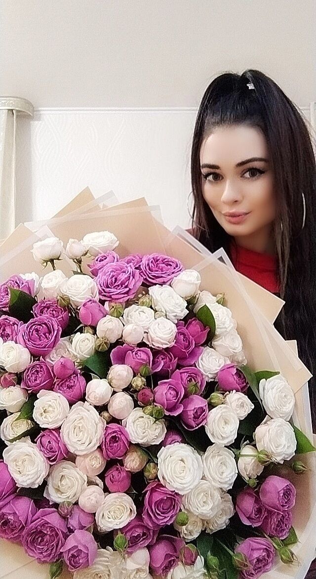  ,   Kriss, 29 ,  