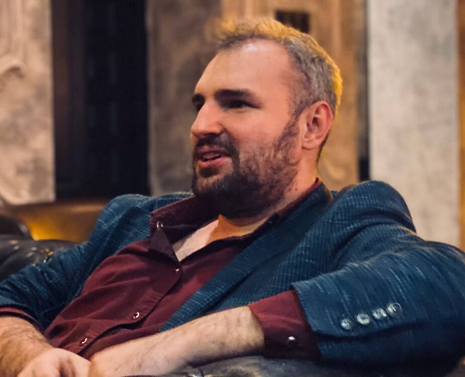  ,   Alexander, 37 ,     , c , 