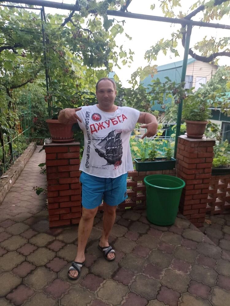  ,   Stas, 43 ,   ,   , c 