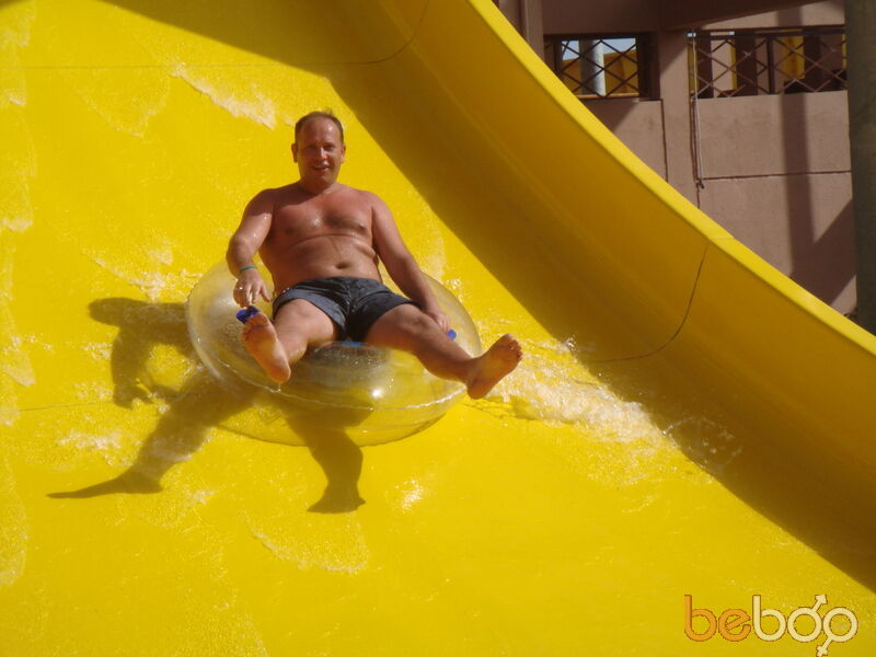  ,   Pobert, 51 ,   