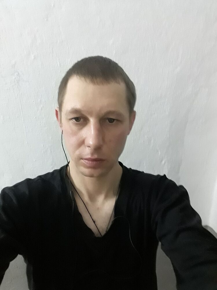  25310235  Oleg, 38 ,    