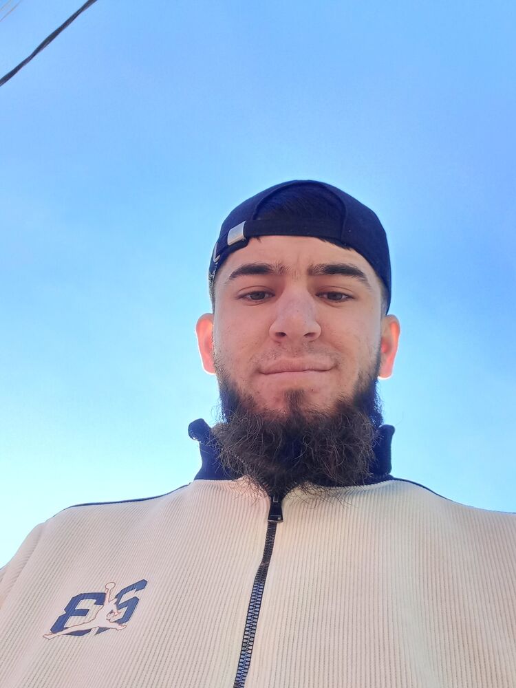  34170645  Rustam, 25 ,    