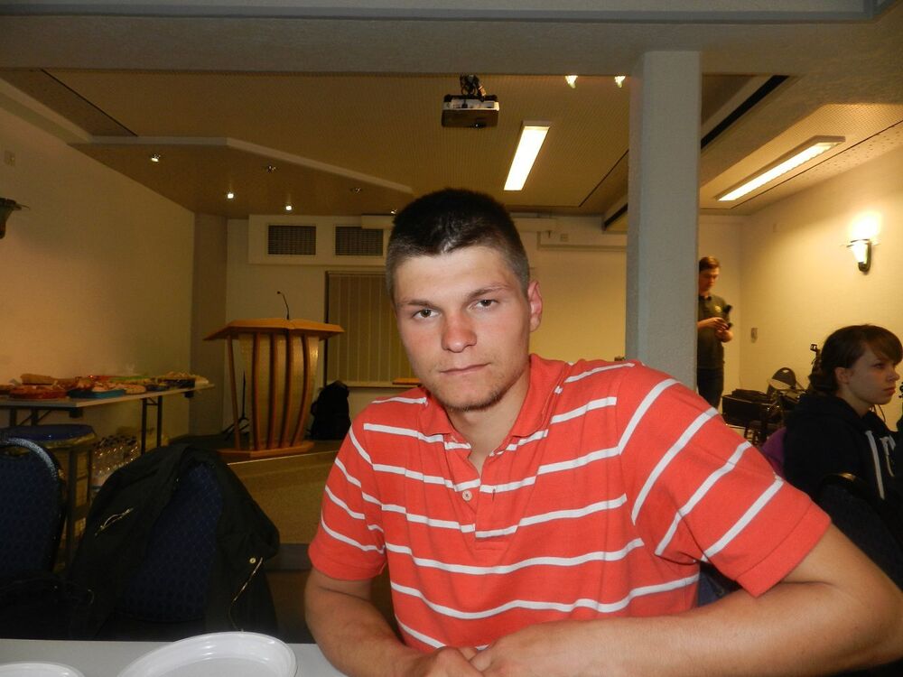  54723975  Mihai, 30 ,    