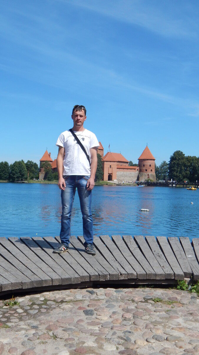  ,   Viktor, 39 ,   ,   , c 