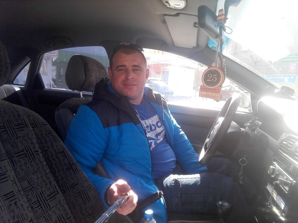  9271845  Aleksei, 43 ,    