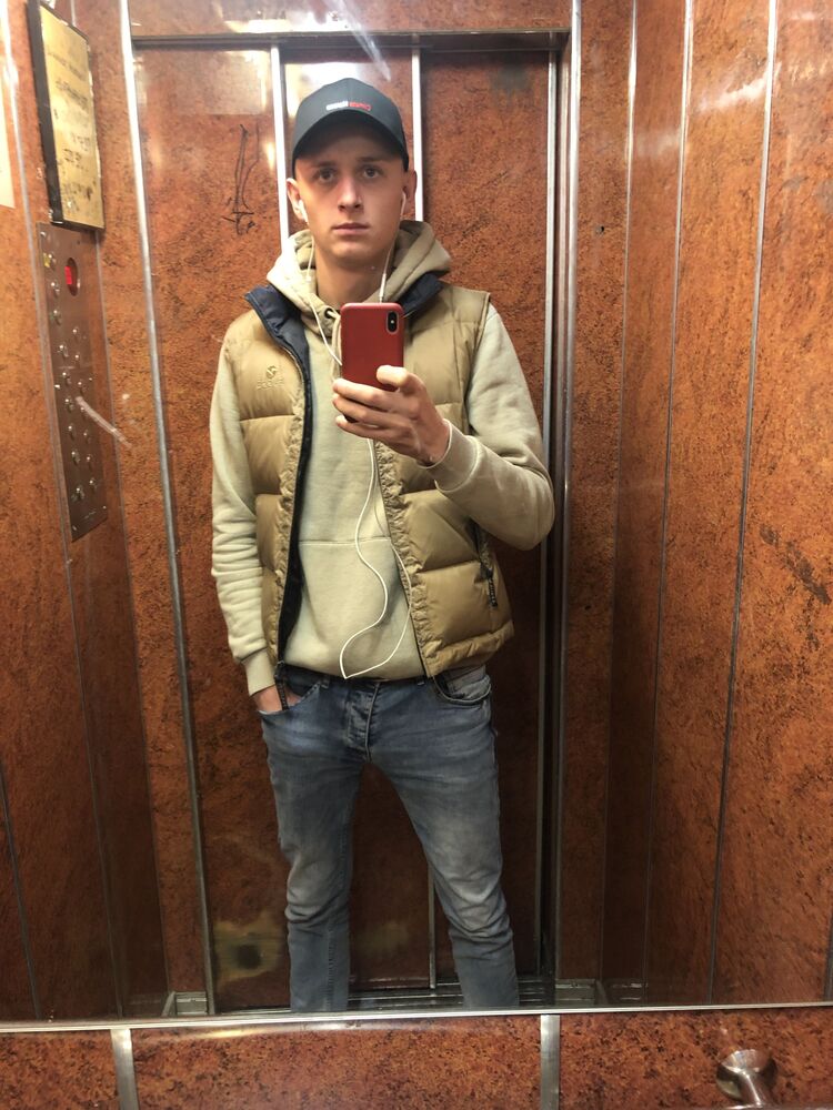  Zdzieszowice,   Maksym, 25 ,   ,   