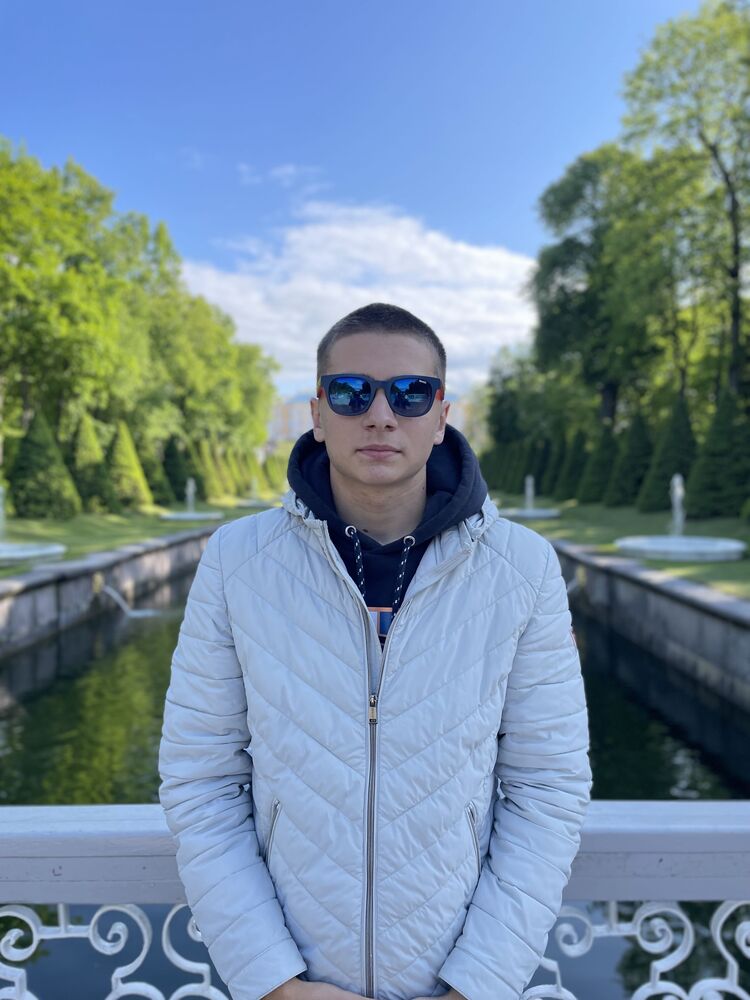  ,   Nikita, 21 ,   ,   