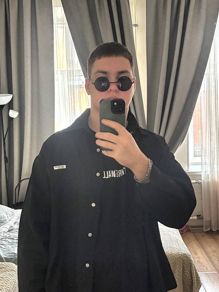  53534515  , 18 ,    -