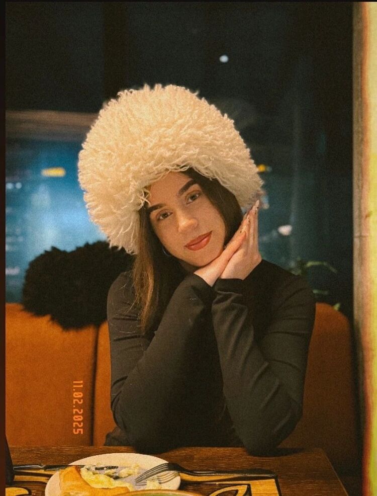  50735545  , 22 ,    -