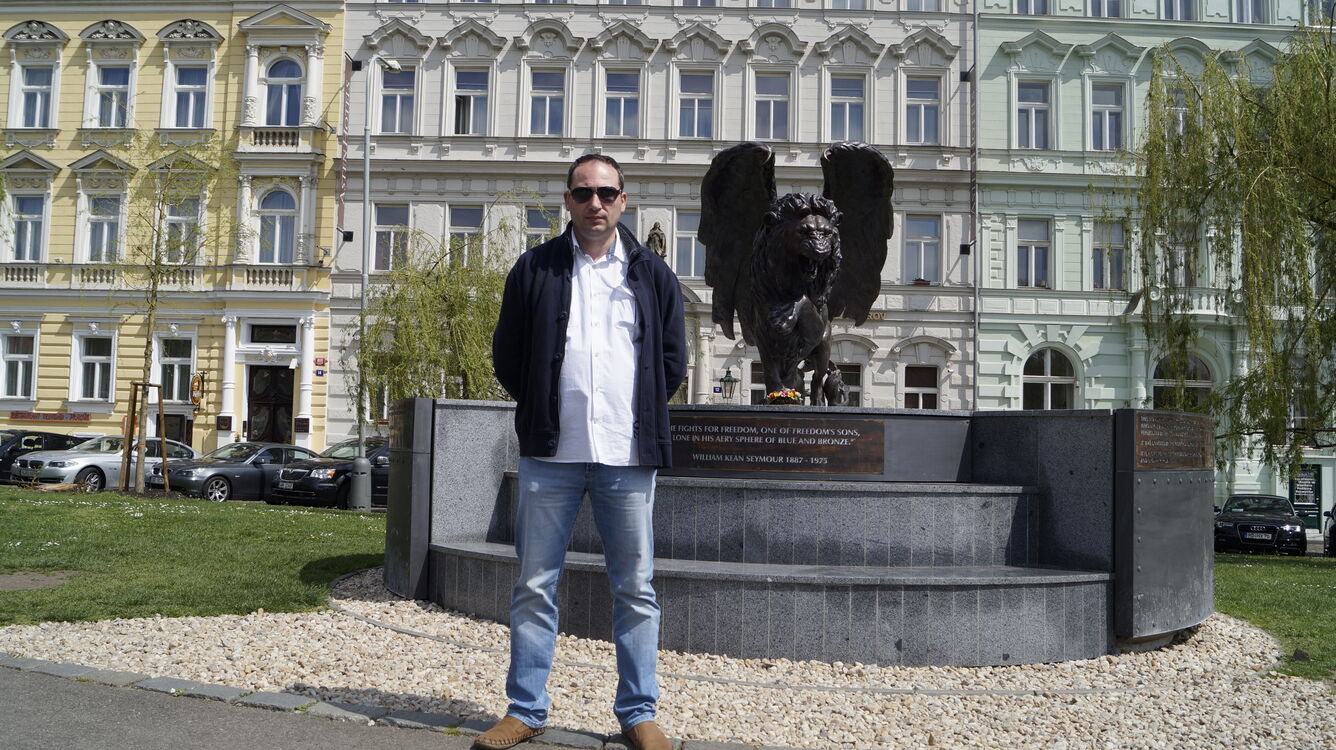  ,   Boris, 55 ,   ,   , c 