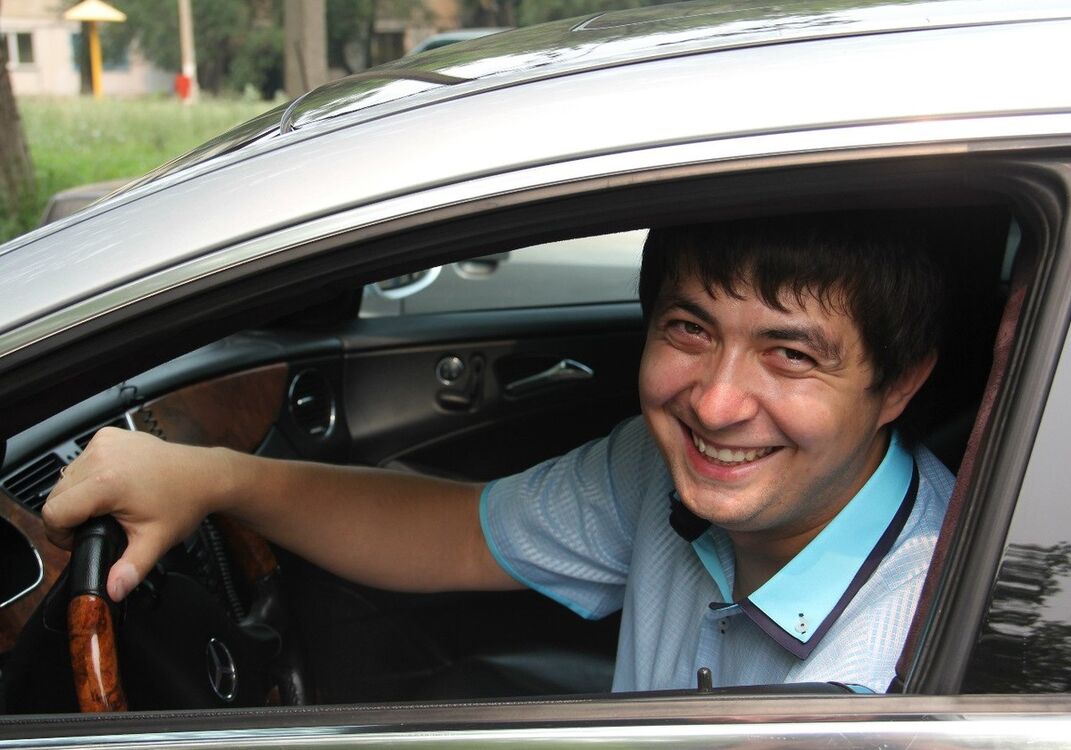  ,   Rustam, 40 ,   