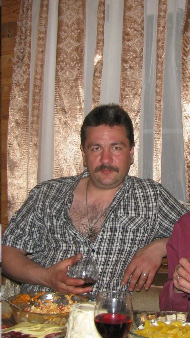  47562295  Alexey, 50 ,     