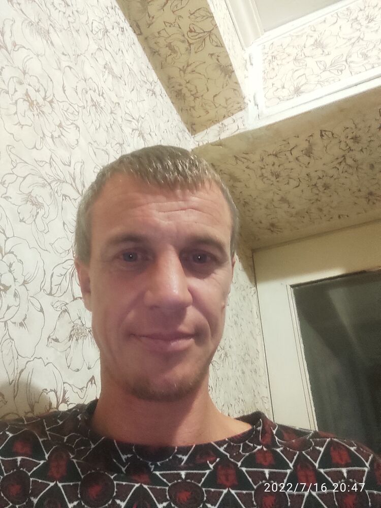  ,   Pavel, 42 ,   ,   