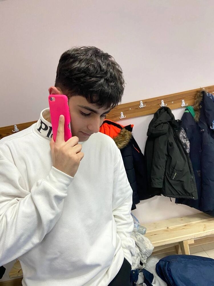  32439005  Kanan, 20 ,    