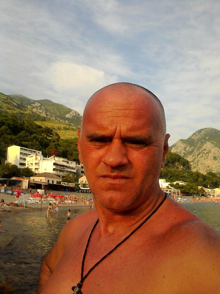  Budva,   Veselin, 53 ,     , c 