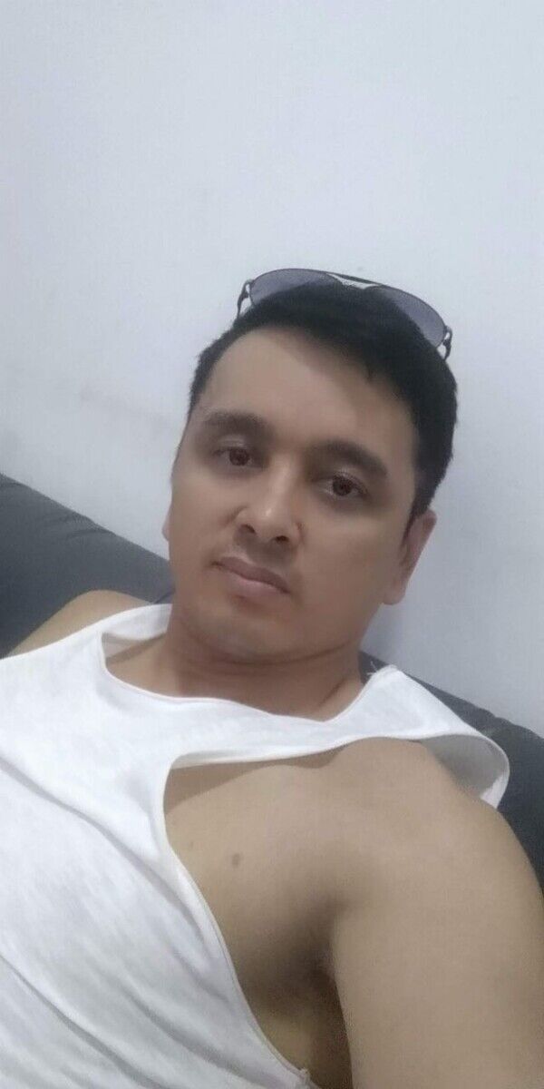  22263775  Bobur, 37 ,    