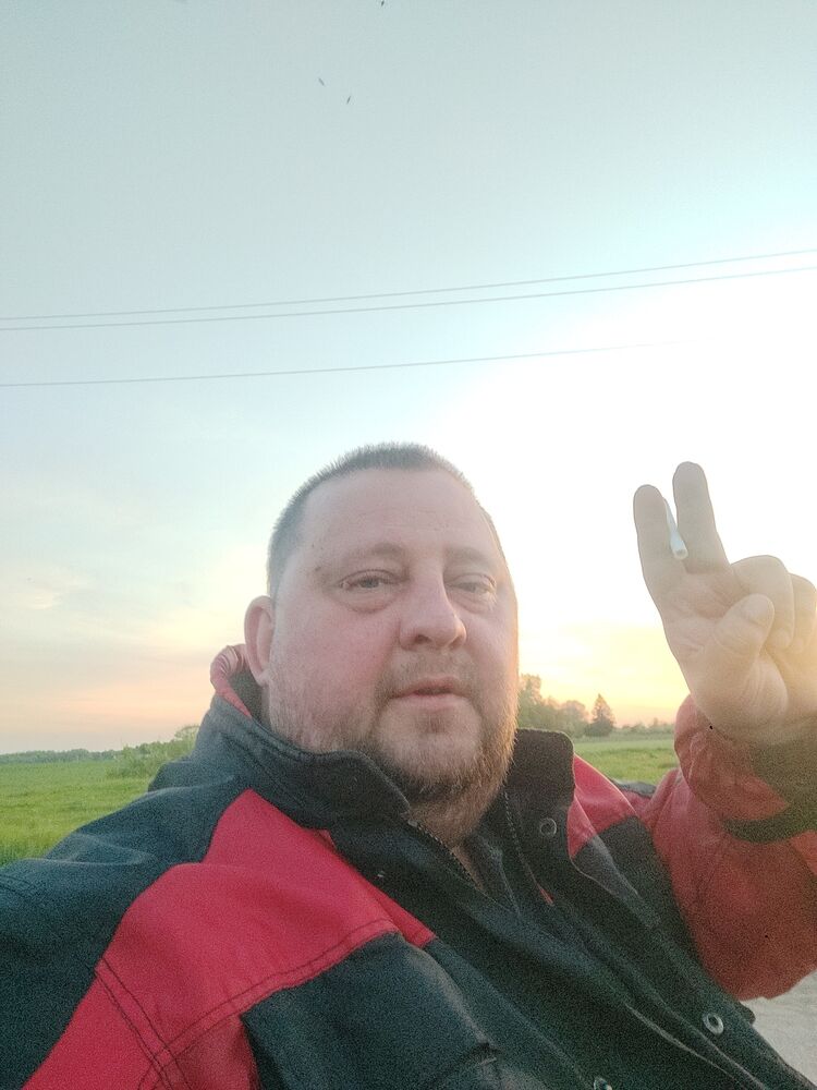  42914275  Denis, 41 ,    