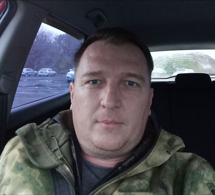  30737535  Kostik, 43 ,    