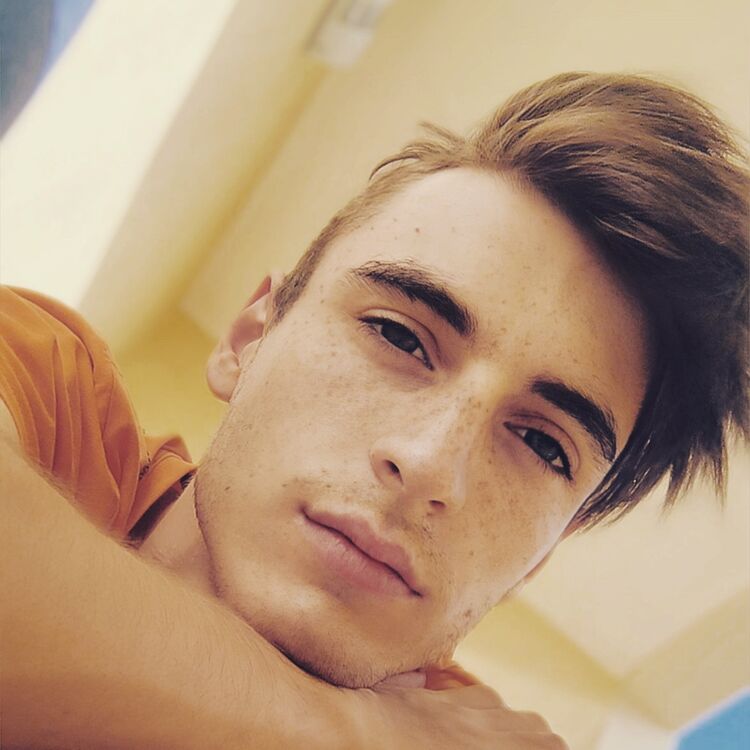  28514305  Evgene, 26 ,    