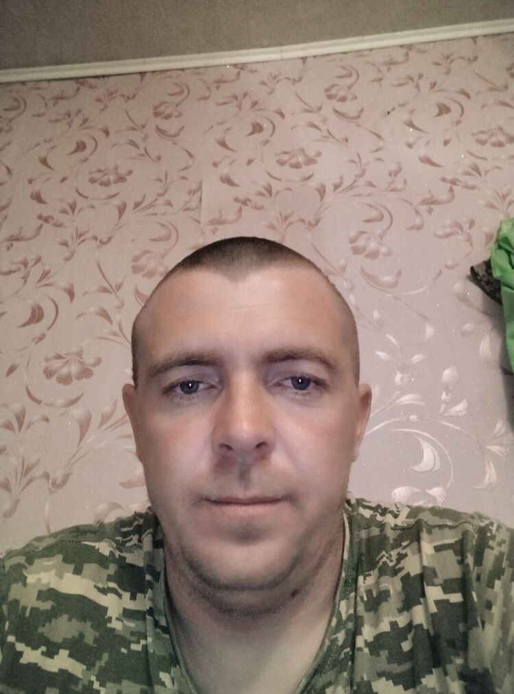  43952775  , 32 ,    