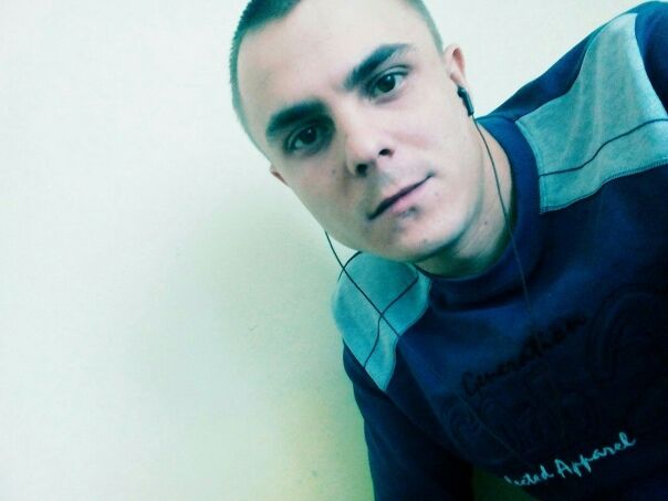  44593695  , 34 ,    