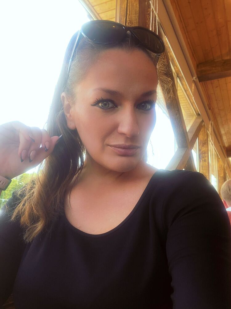  -,   InessA, 36 ,   c 