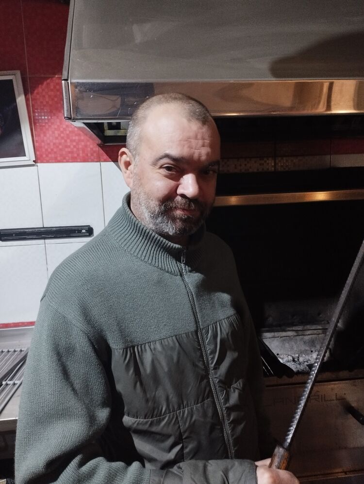  47062645  Artem, 55 ,    