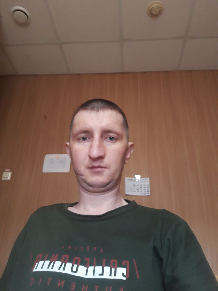  35649125  Anton, 39 ,    