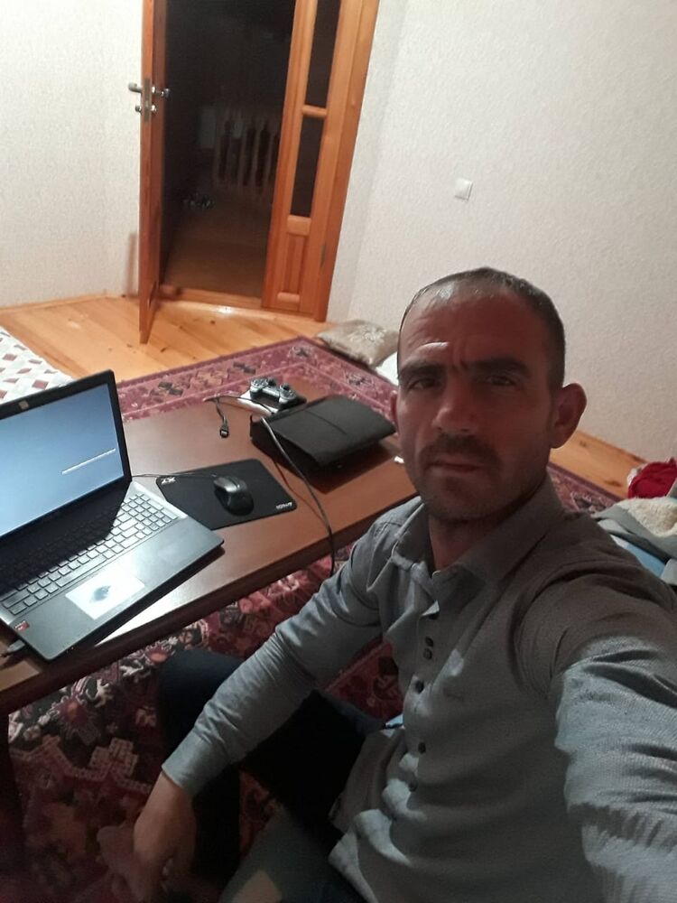  33556135  Vuqar, 41 ,    