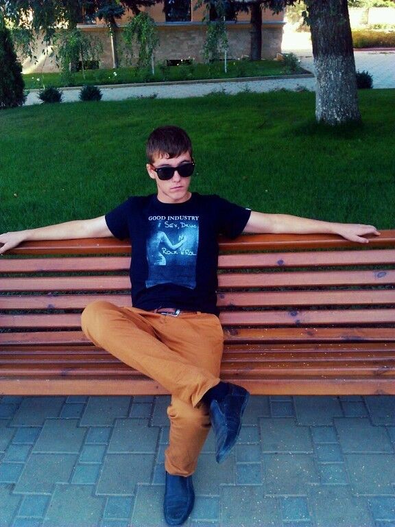  5534445  Aleksandru, 29 ,    