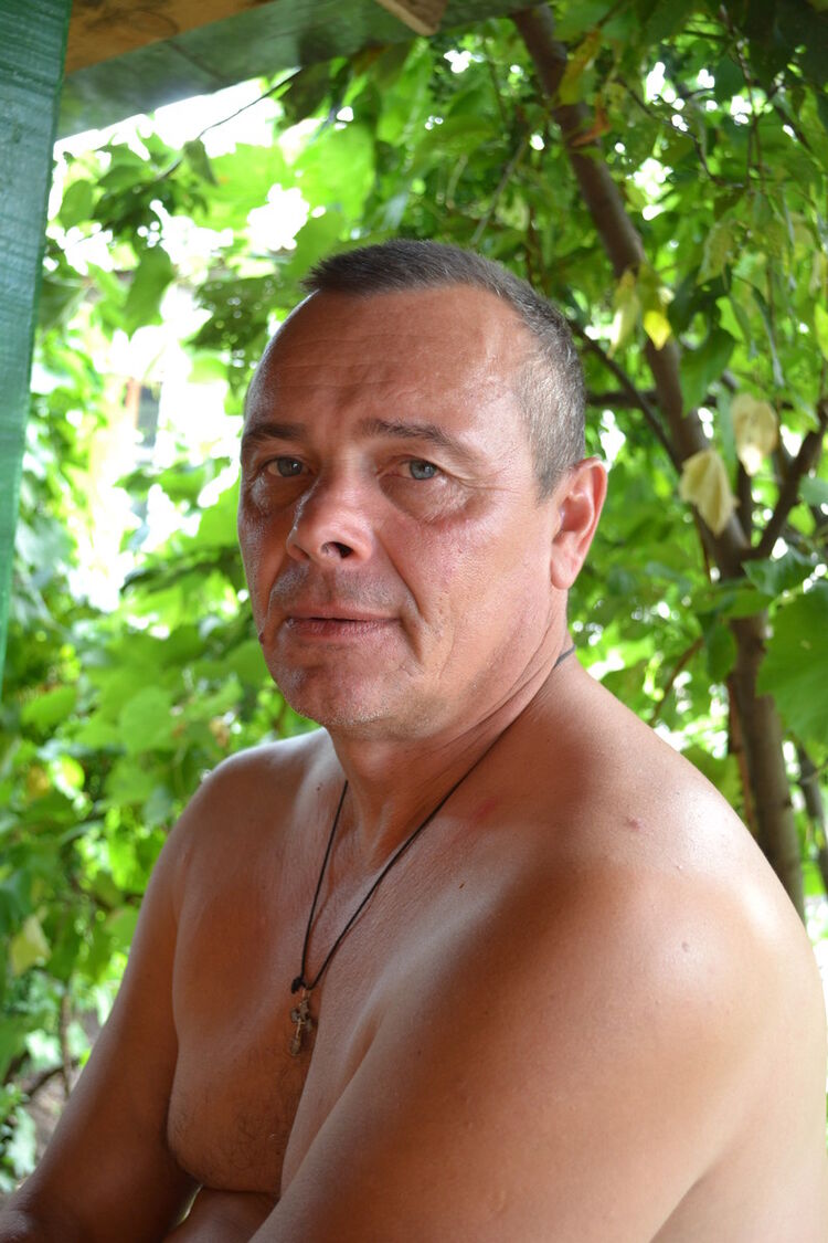  9110695  Garry, 59 ,    